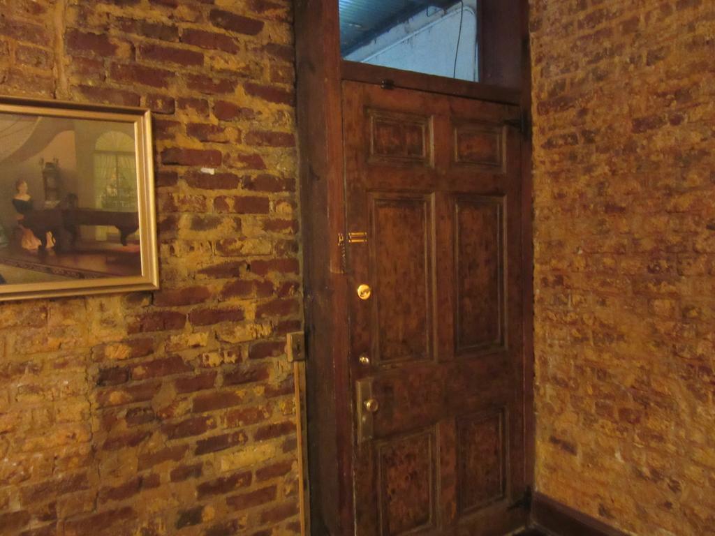 27 State Street Charleston