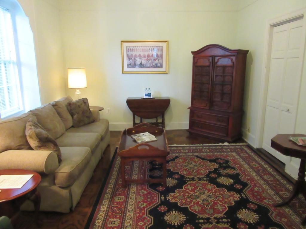 27 State Street 4*