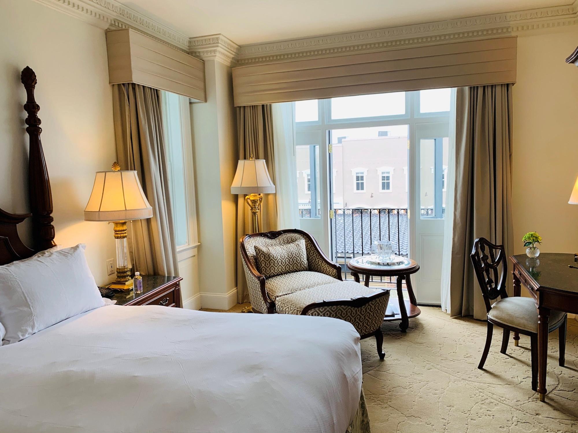 Market Pavilion Hotel Charleston