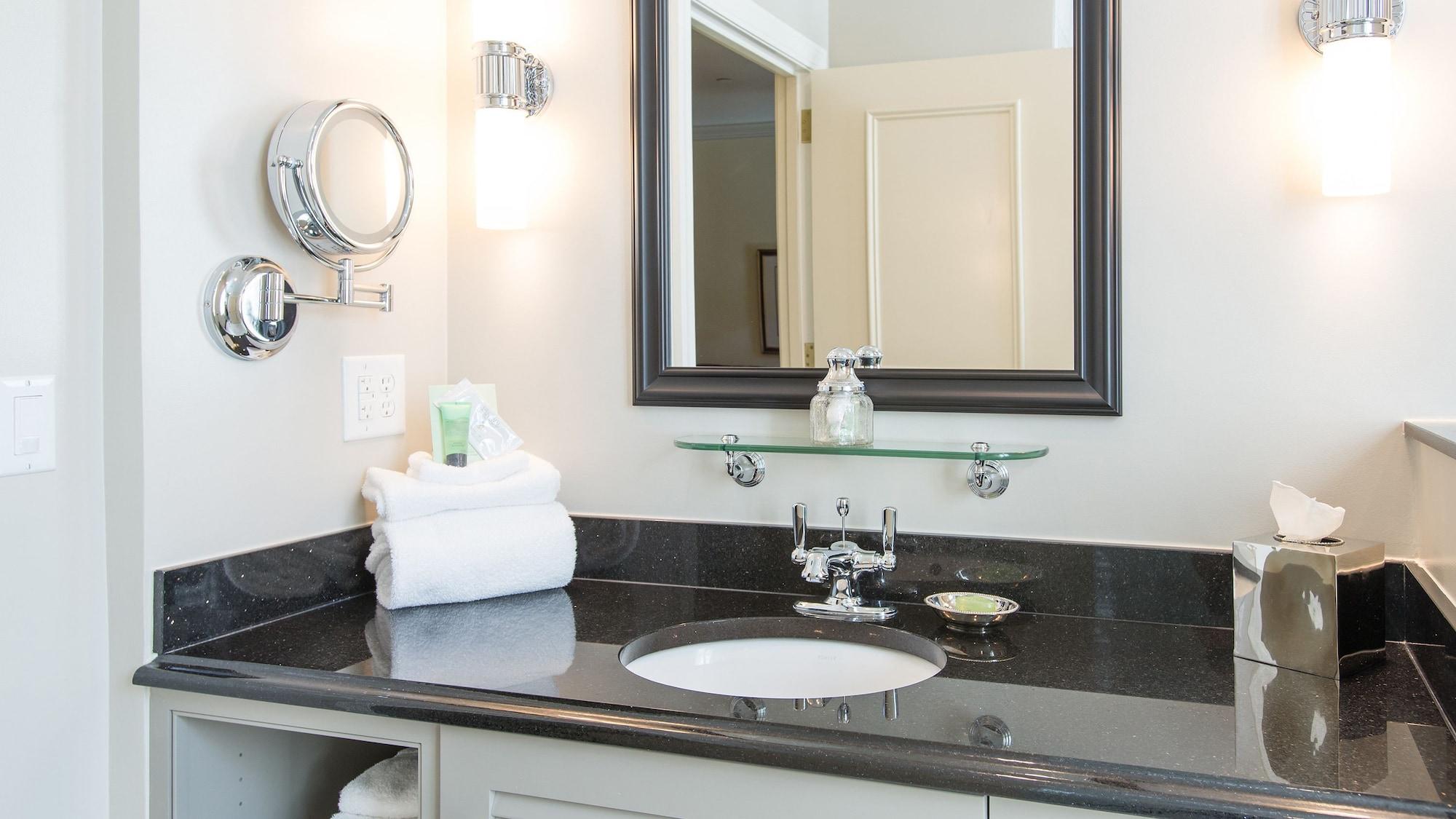 French Quarter Hotel 4*