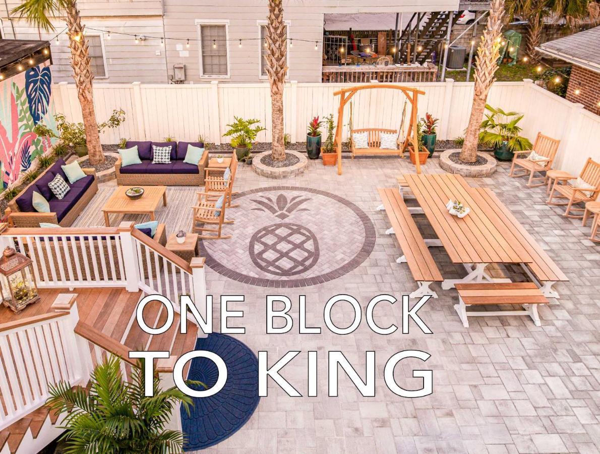 Charming Secluded Courtyard - 1 Block To King Holiday home *
