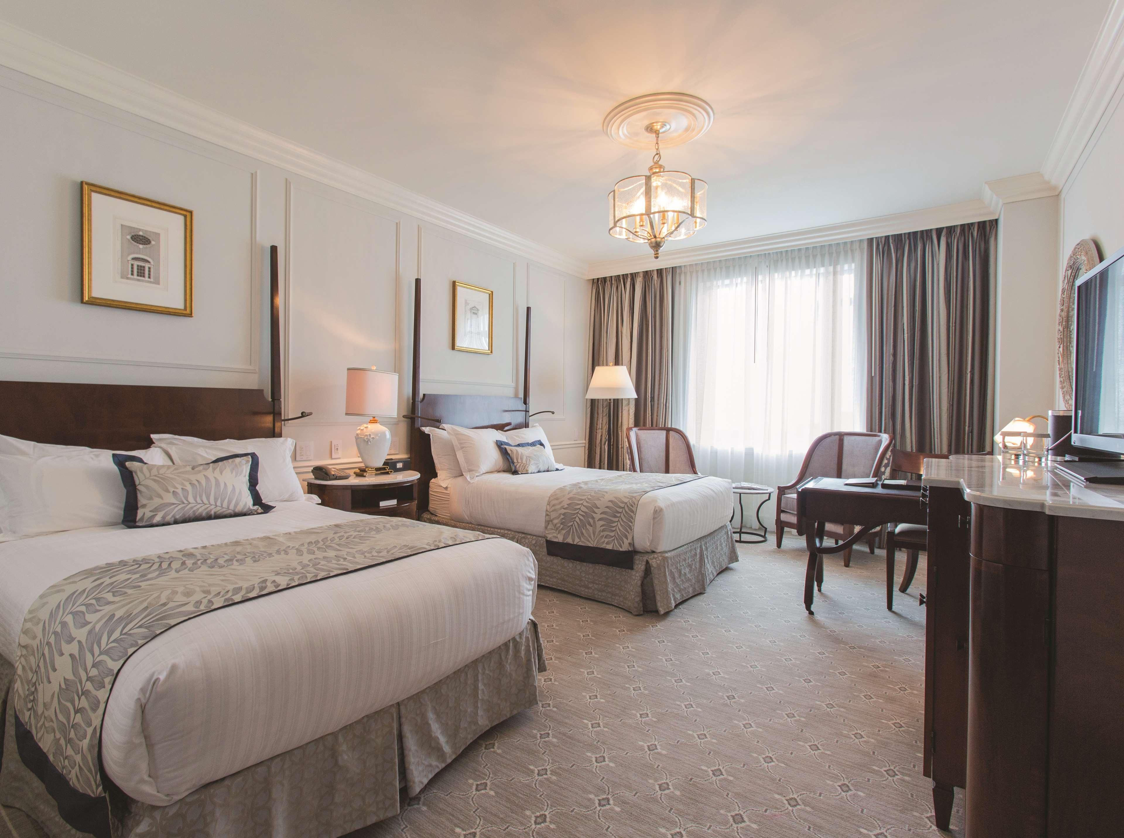 Hotel The Place 5*
