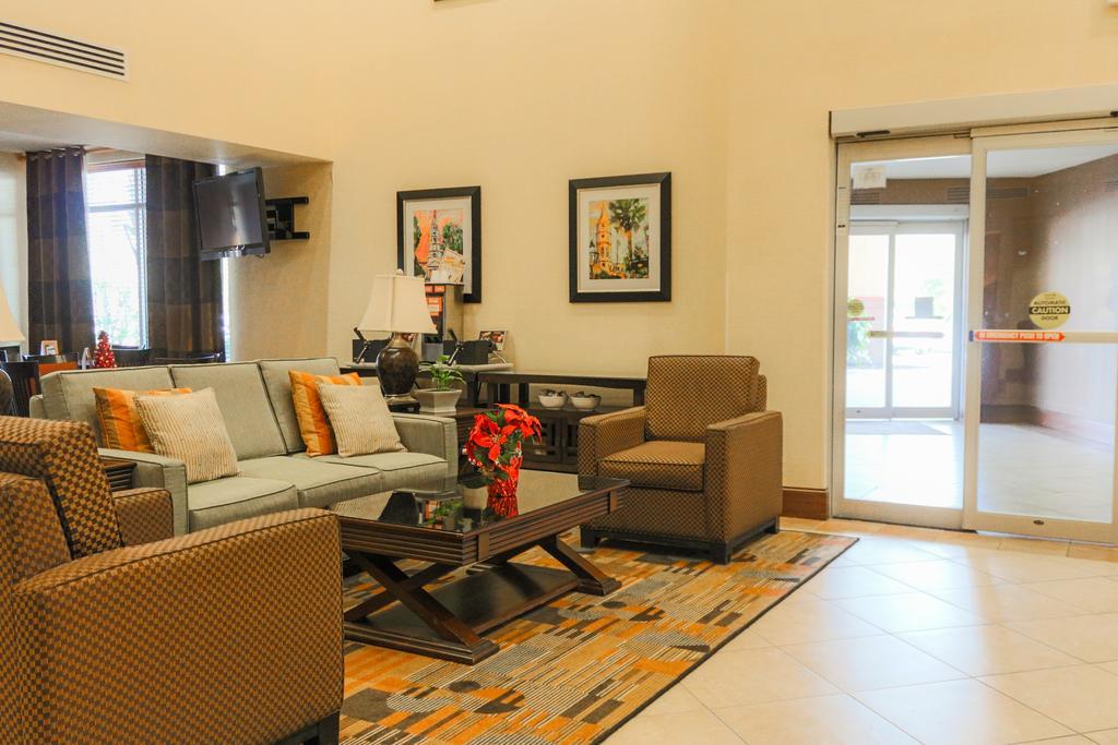 Comfort West Ashley Hotel