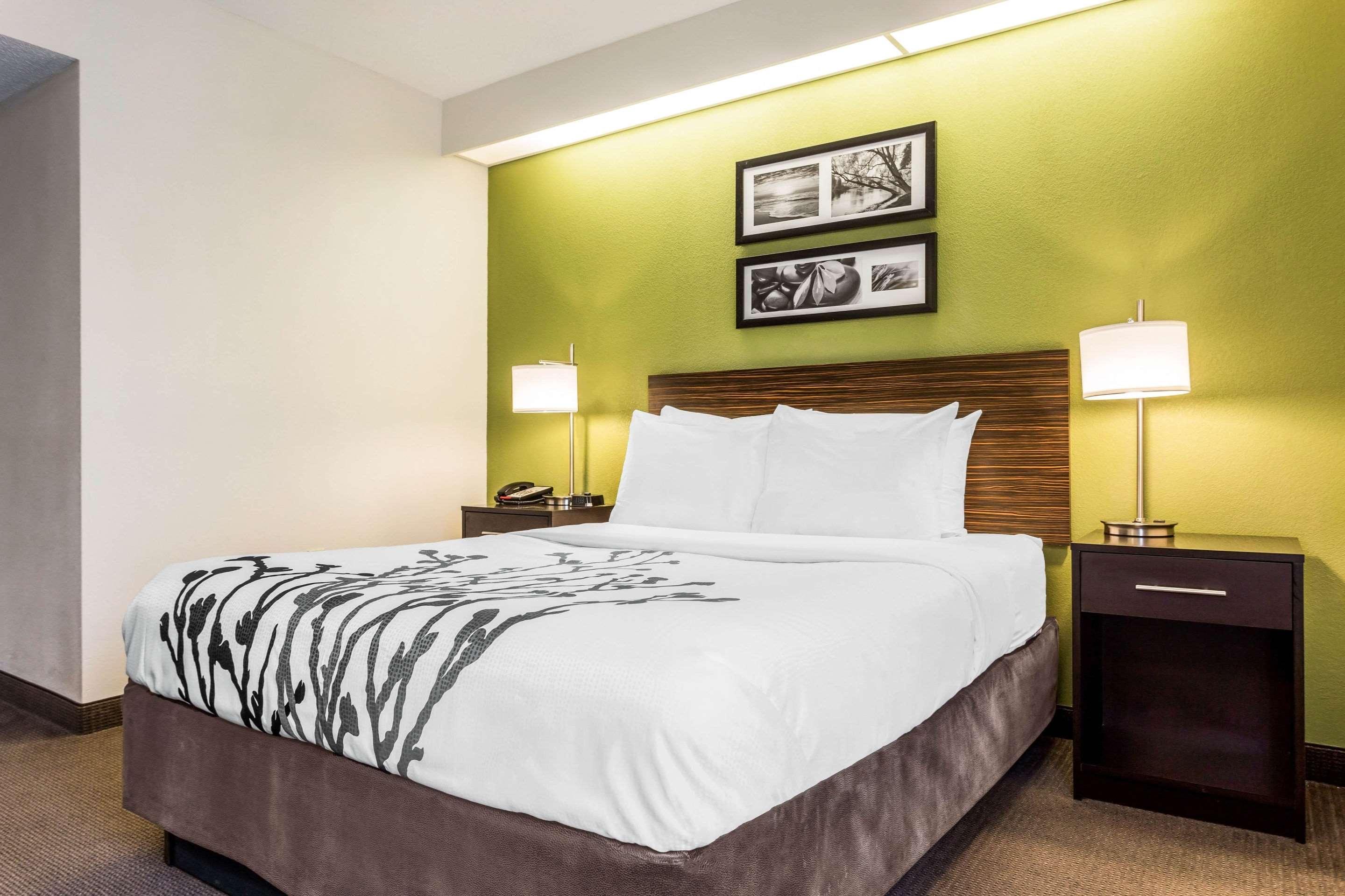 Sleep - West Ashley Inn