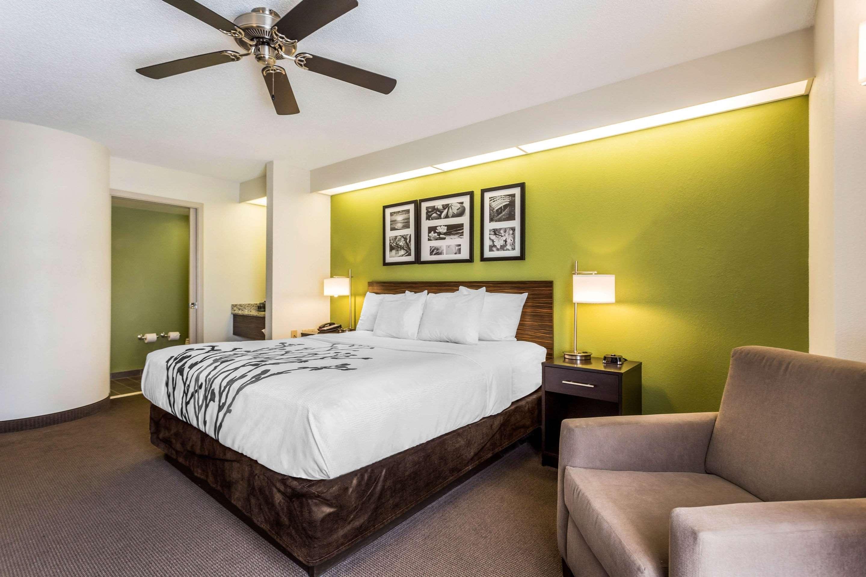 Sleep - West Ashley 2* Charleston