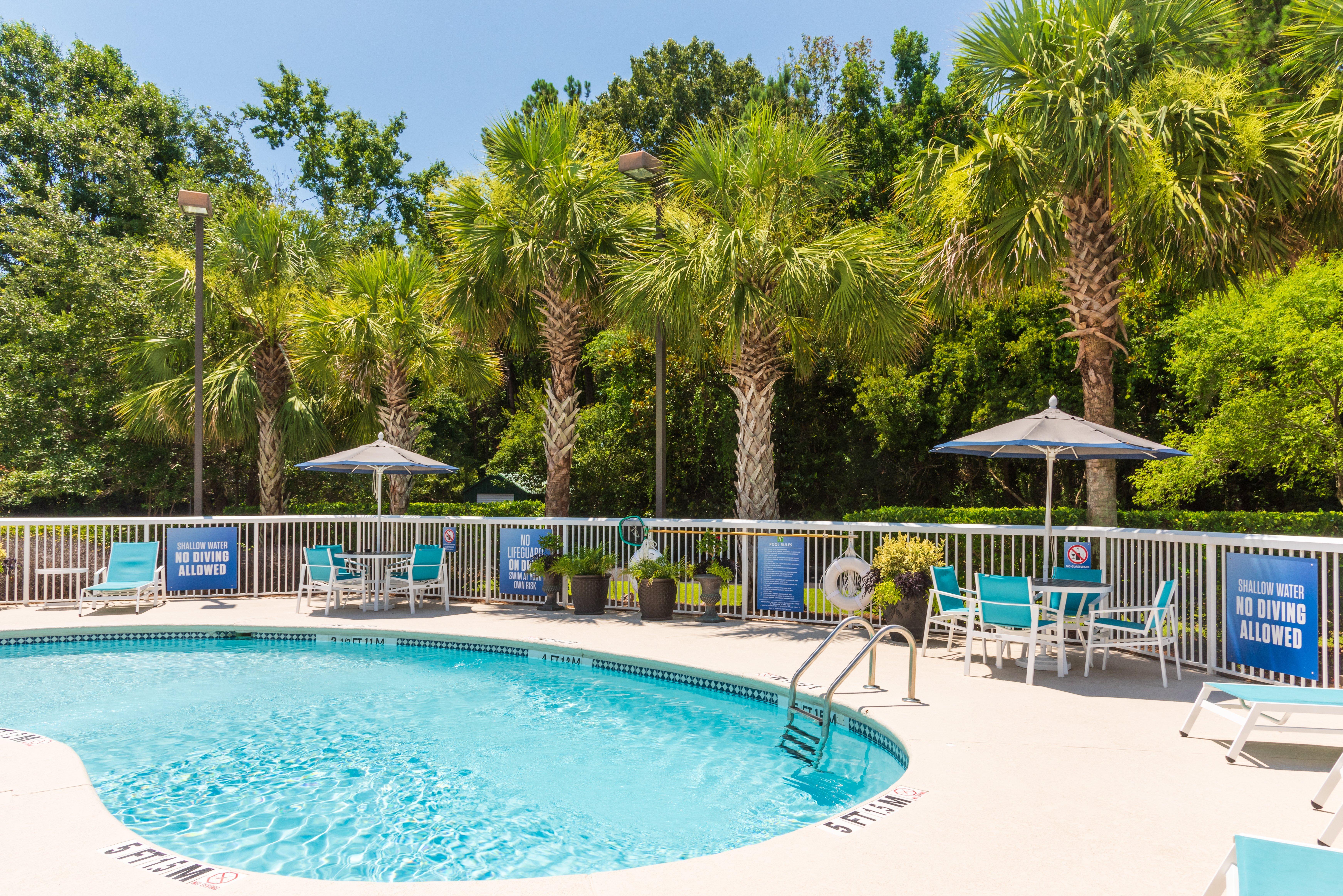 Express Us Highway 17 & I-526 By Ihg Charleston
