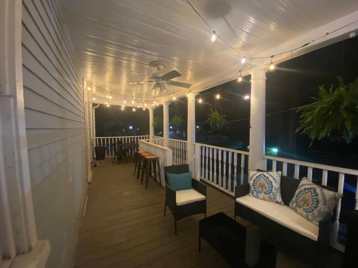 Lovely & Historical 3br - Balcony - Location * Charleston