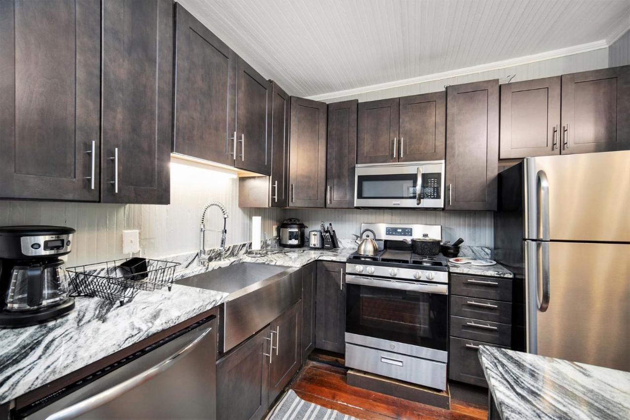 Lovely & Historical 3br - Balcony - Location