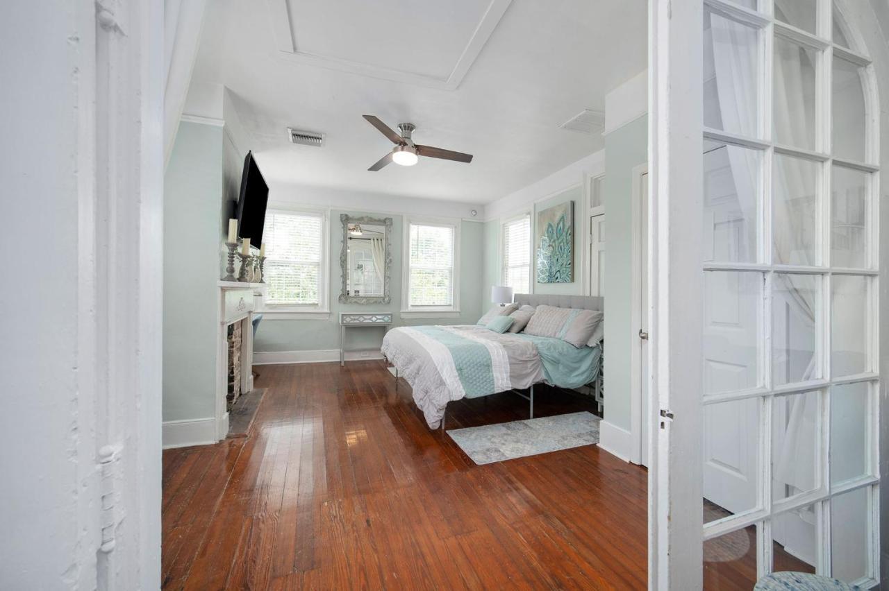 Holiday home Lovely & Historical 3br - Balcony - Location