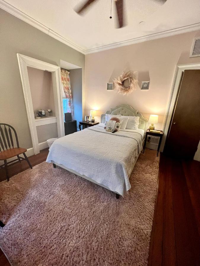 Barksdale House 3*