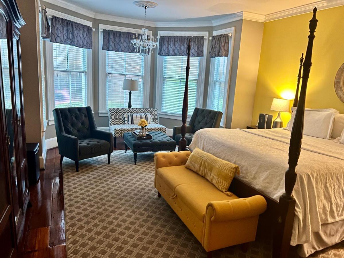Barksdale House Bed & Breakfast