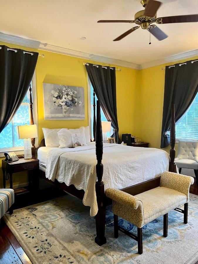 Barksdale House Bed & Breakfast Charleston