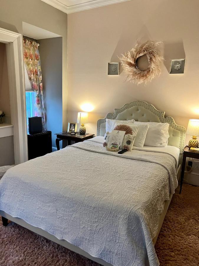 Barksdale House Bed & Breakfast Charleston