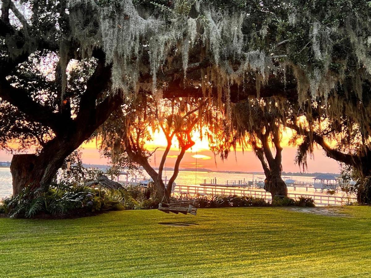 Bed & Breakfast Waterway 3*
