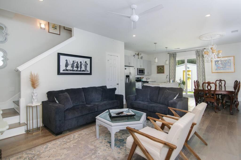 Holy Charm - Mins To Dtwn - Shem Creek *