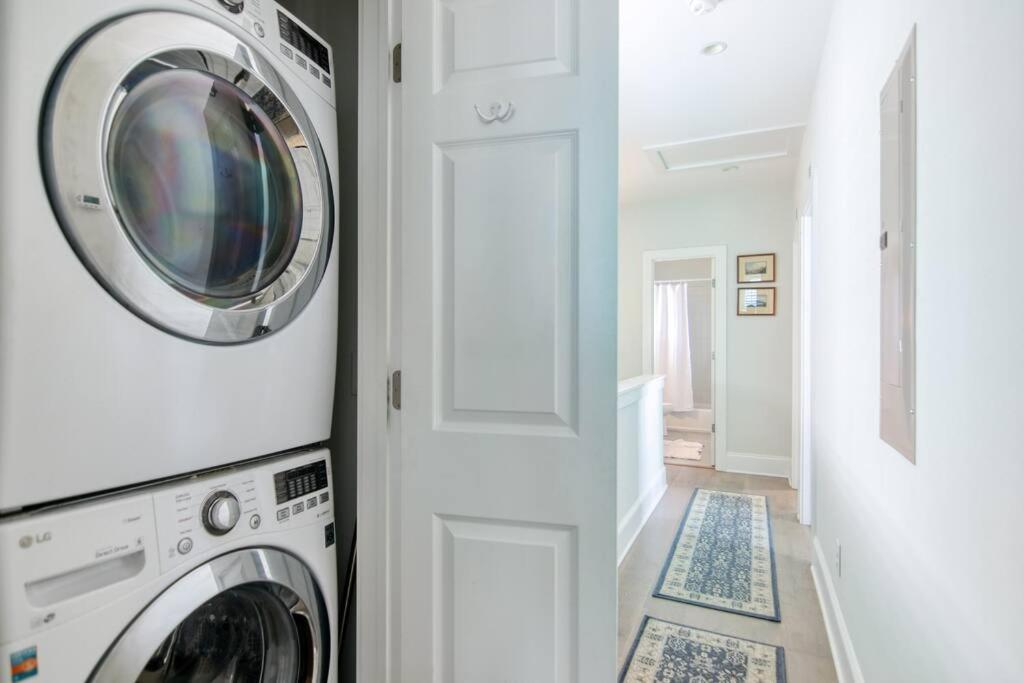 Holiday home Holy Charm - Mins To Dtwn - Shem Creek