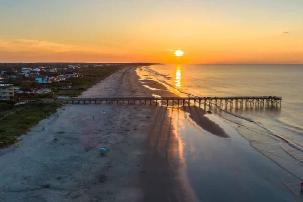 Spacious - 6 Mins To & Downtown Holiday home Charleston