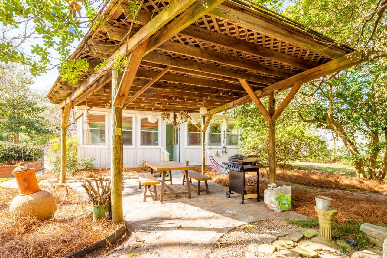 Hip Island House Charleston