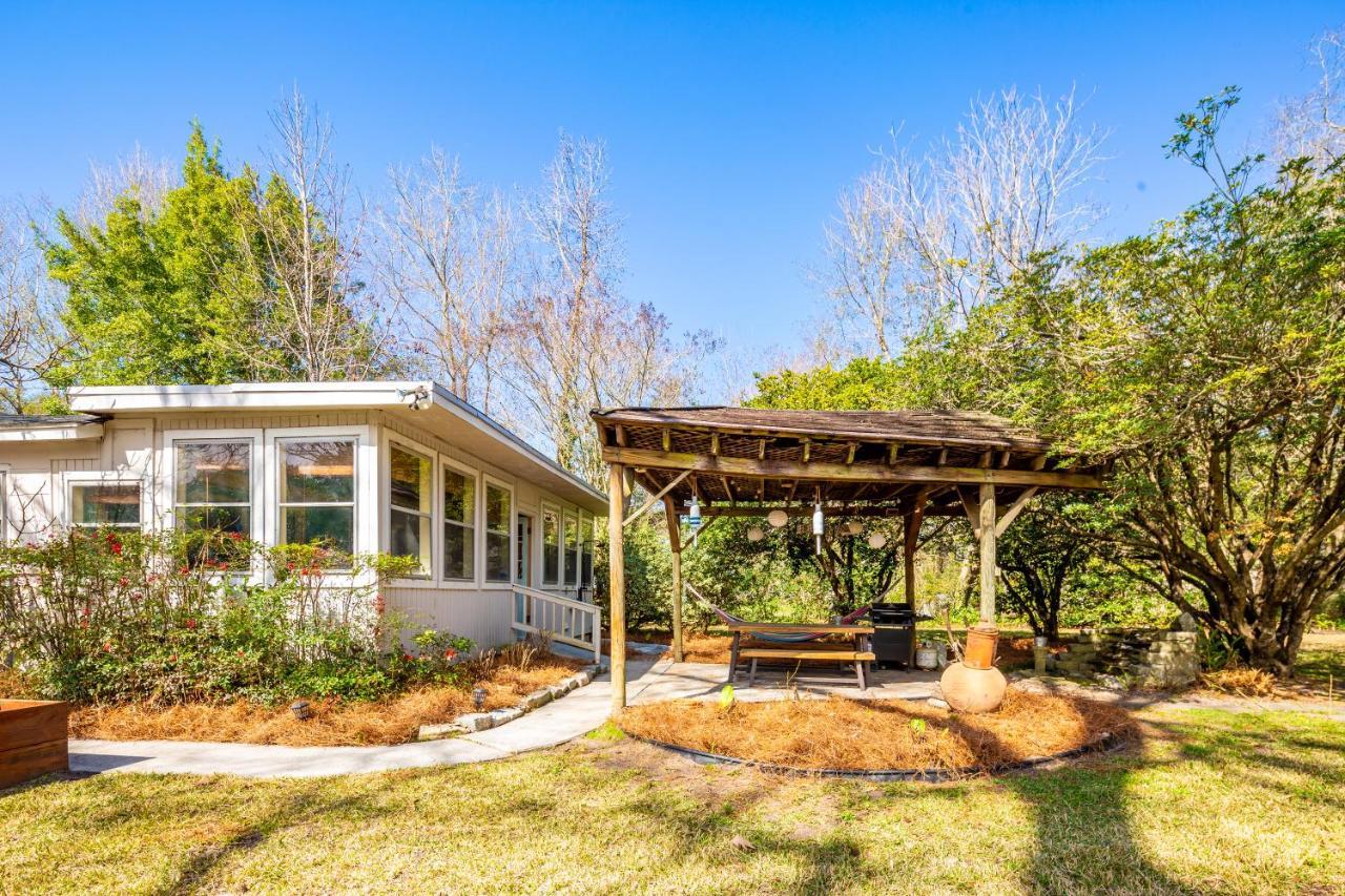 Hip Island House Charleston