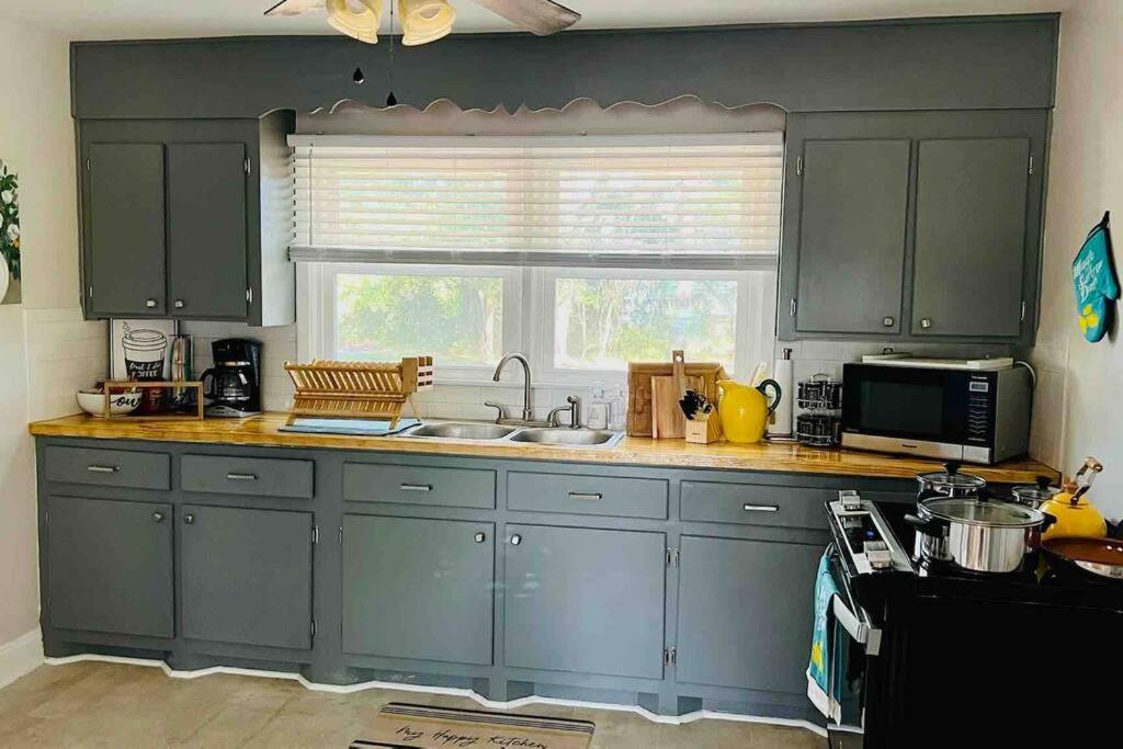 Holiday home Newly Renovated Historic Near Park Circle Charleston