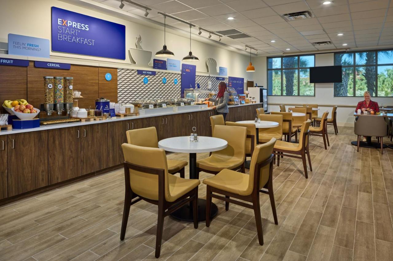 Express & Dwtn -westedge By Ihg Hotel