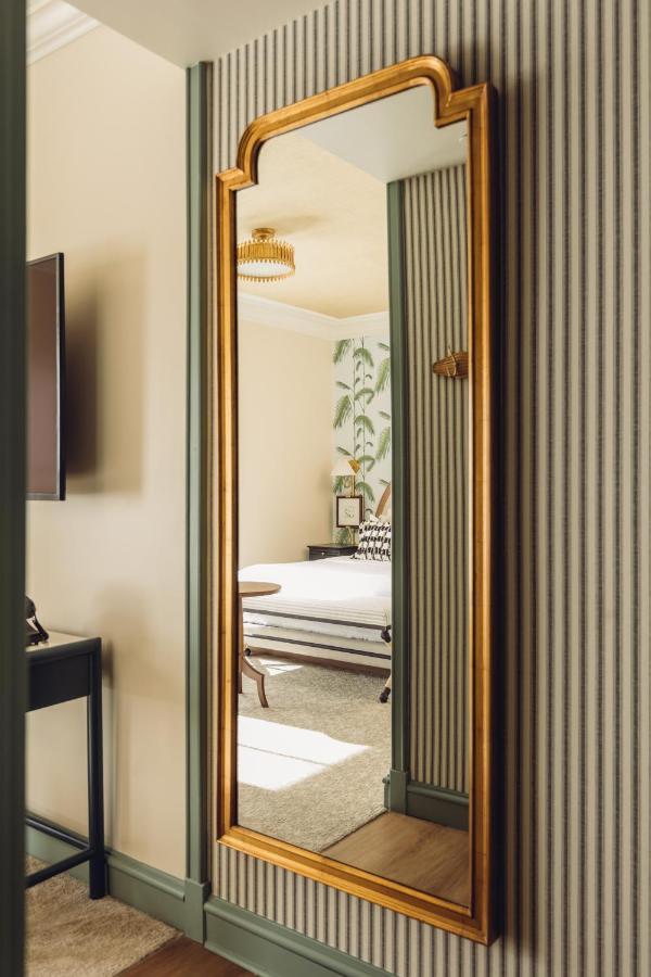 The Palmetto Hotel, Hotel