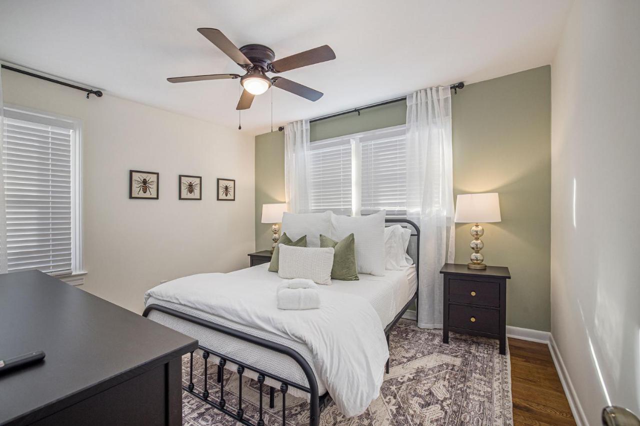 Park Circle With Private Yard And Grill *