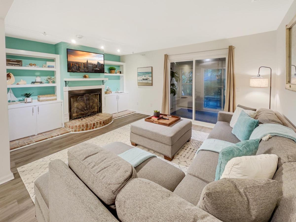 Holiday home 5 Min To Beach—king Beds Charleston