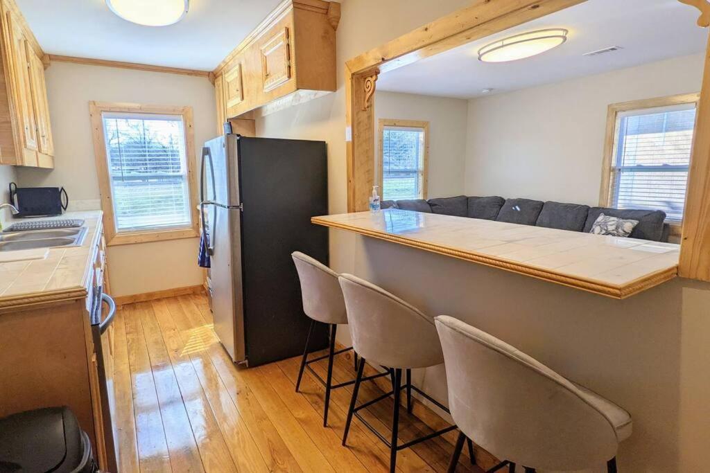 Holiday home 3 Bedroom Hardwood Palace Of *