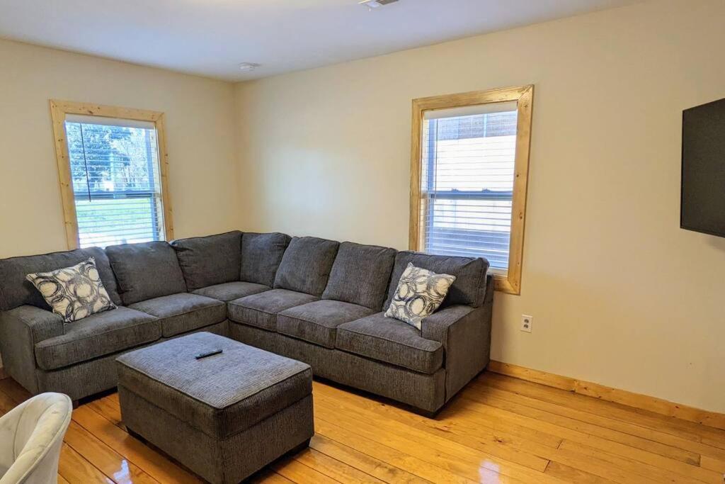Holiday home 3 Bedroom Hardwood Palace Of Charleston