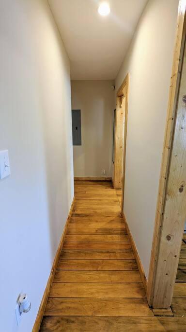 Holiday home 3 Bedroom Hardwood Palace Of Charleston