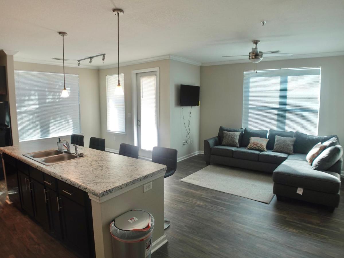 Charleston Apartments Apartment