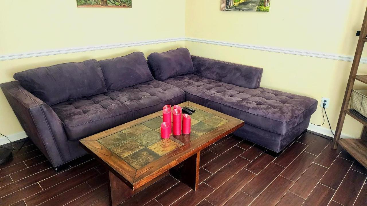 Relaxing For Work Or School Or Getaway Just Because! Central To Everything! * Charleston