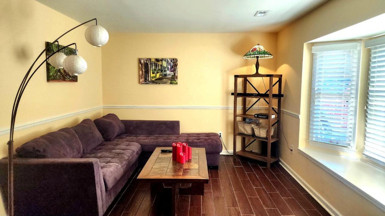 Homestay Relaxing For Work Or School Or Getaway Just Because! Central To Everything! Charleston