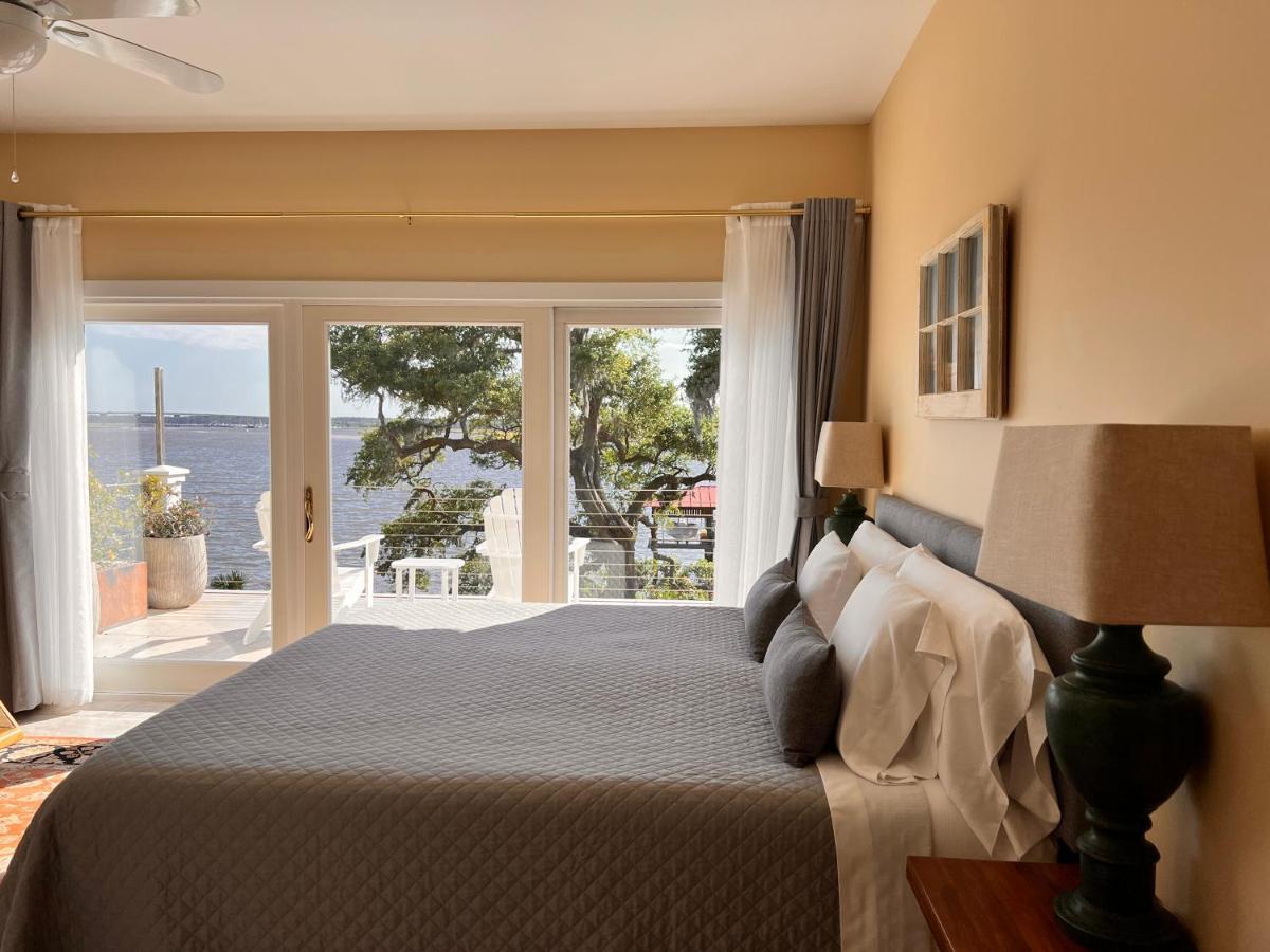 Bed & Breakfast Waterway 3*