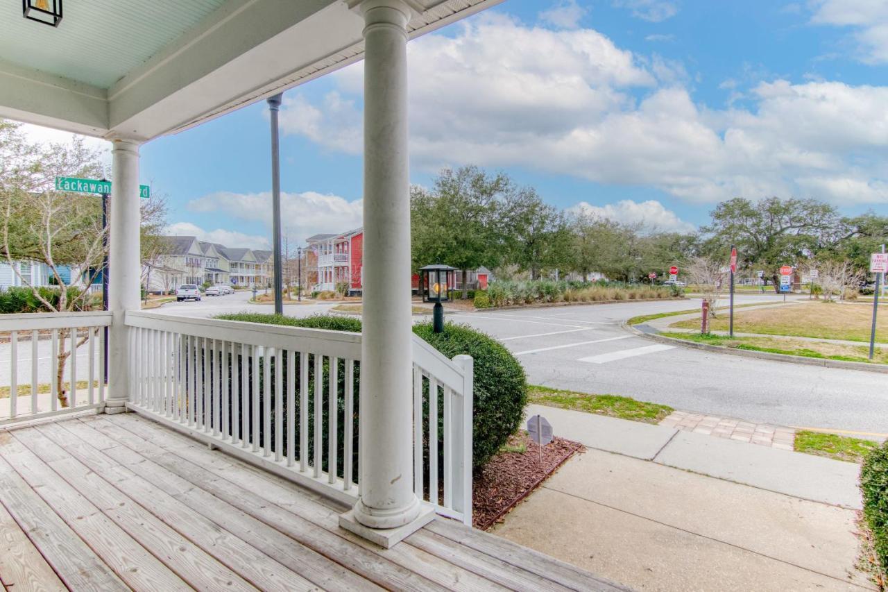 The Jade Park Circle Mins To Dwtn And Beaches Holiday home