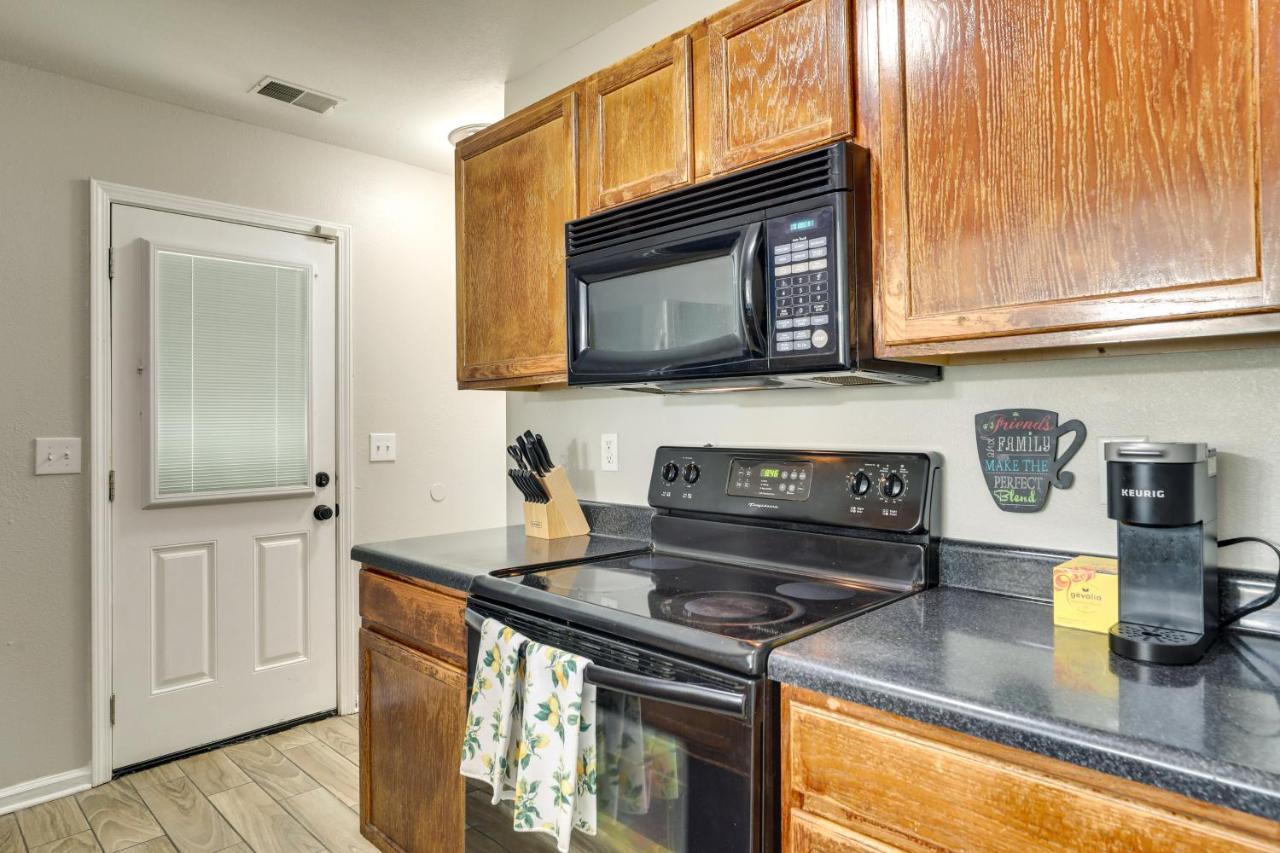 Charming North Townhome - Pets Welcome! Holiday home *