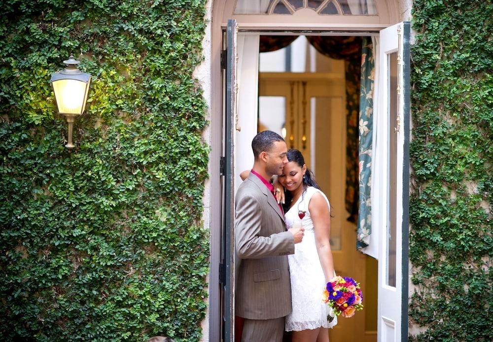 Bed & Breakfast Kings Courtyard 3*