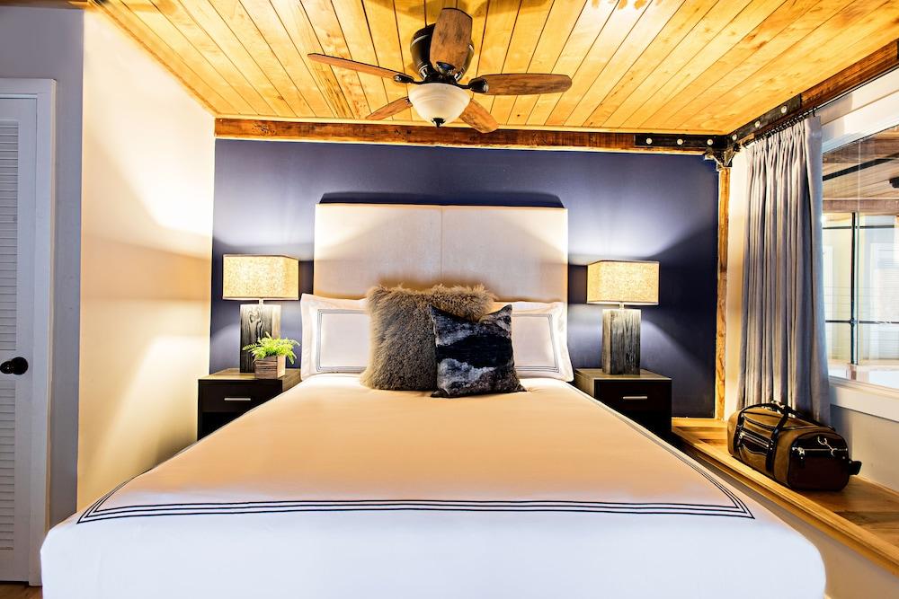 The Restoration Inn Charleston
