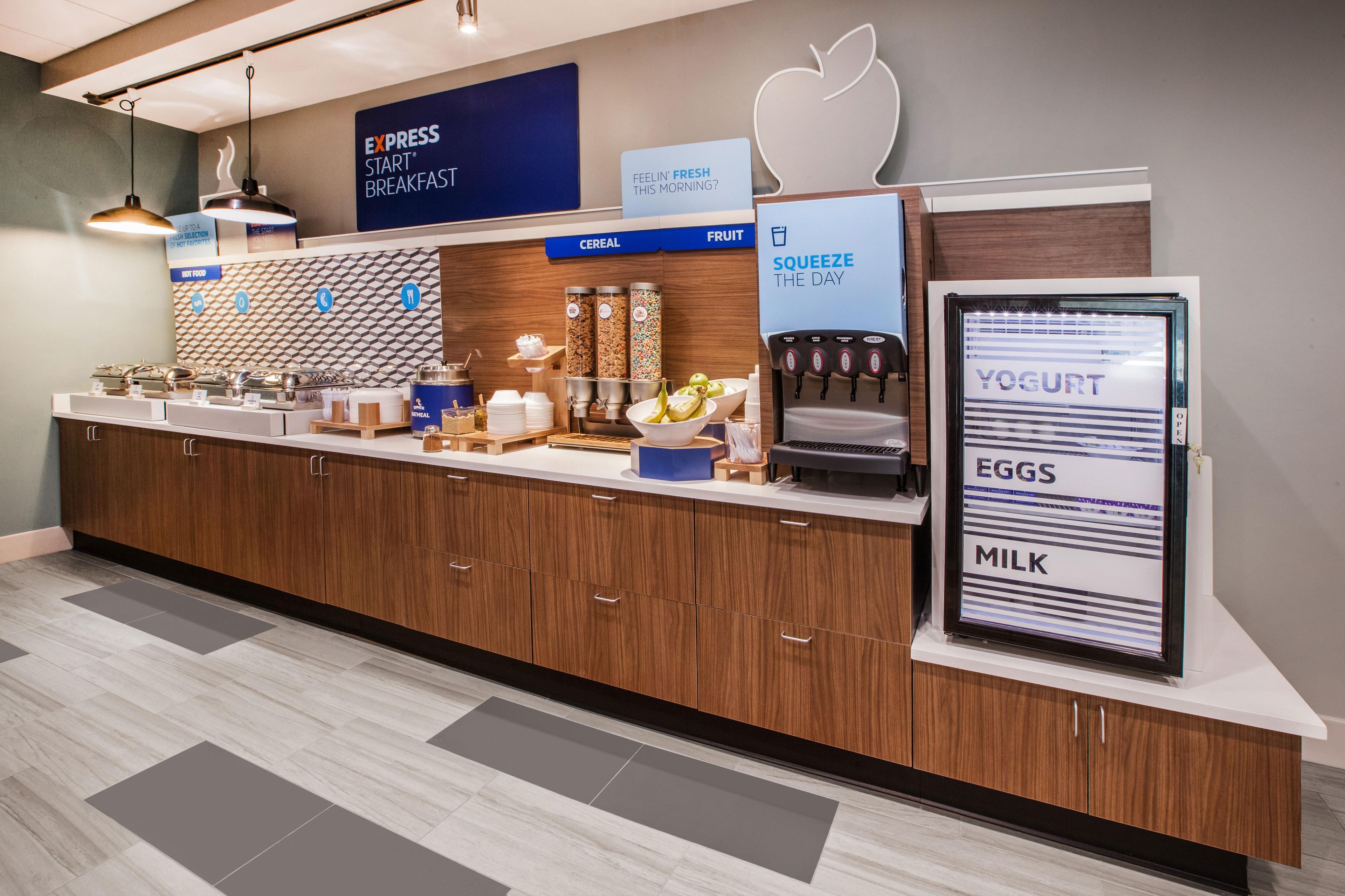Express & Dwtn -westedge By Ihg Hotel