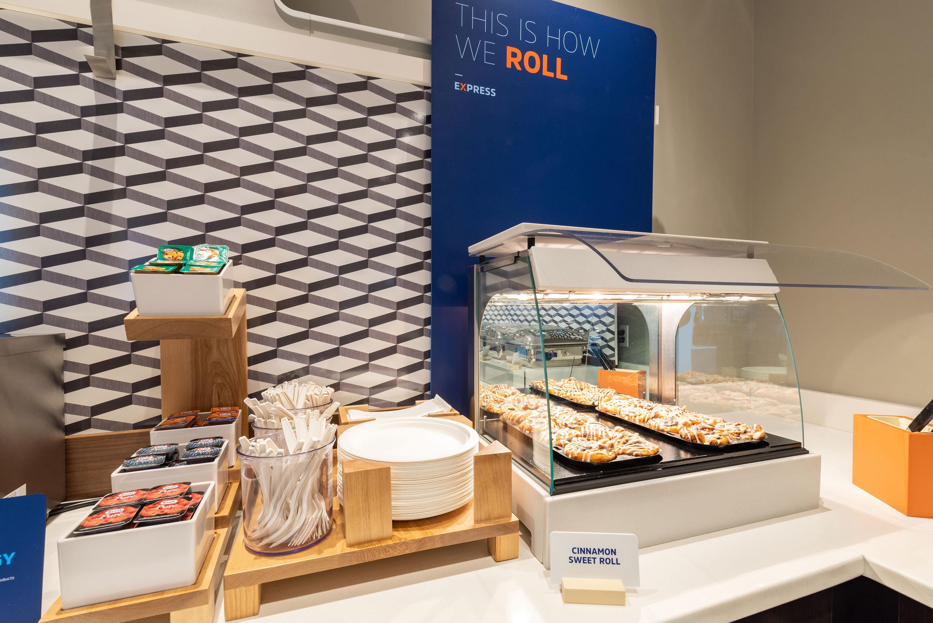 Express & Dwtn -westedge By Ihg Hotel