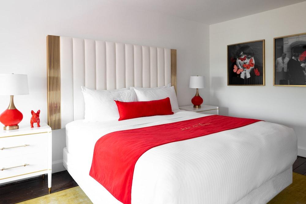 The Vendue, Downtown Art 4*