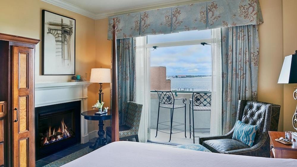 Harbourview Hotel