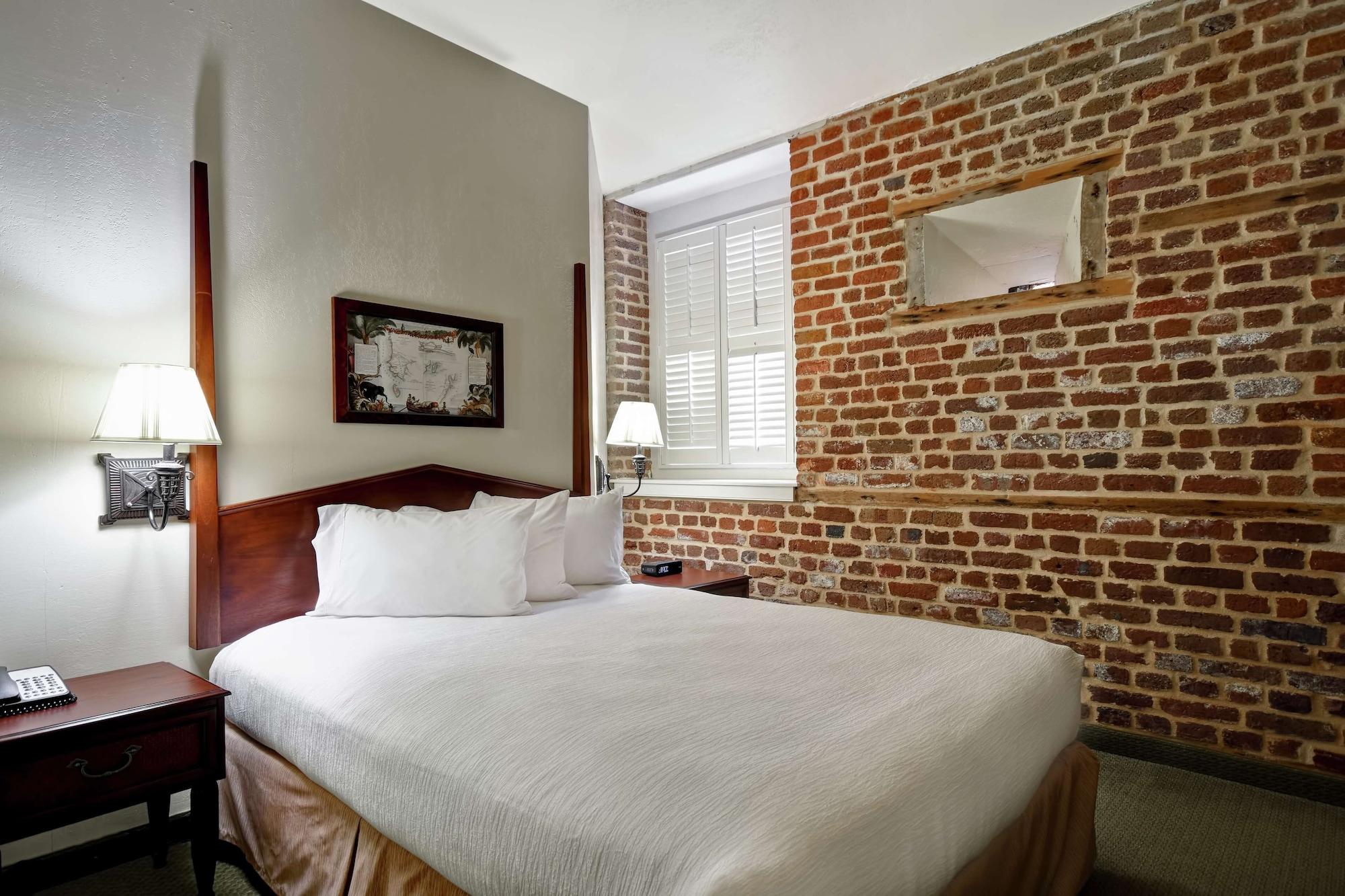 Embassy - Historic District Hotel Charleston