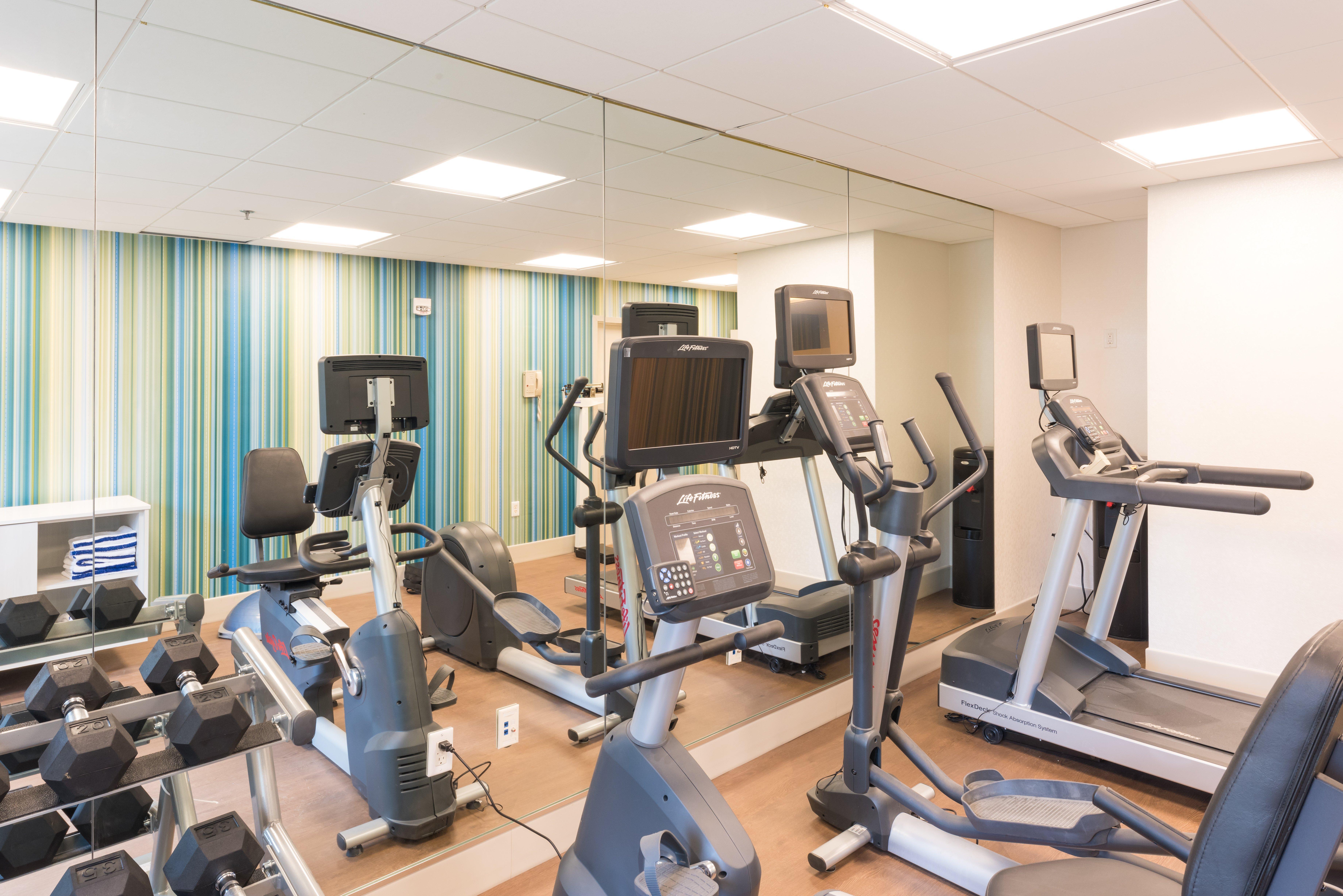 Express Us Highway 17 & I-526 By Ihg Hotel 2*