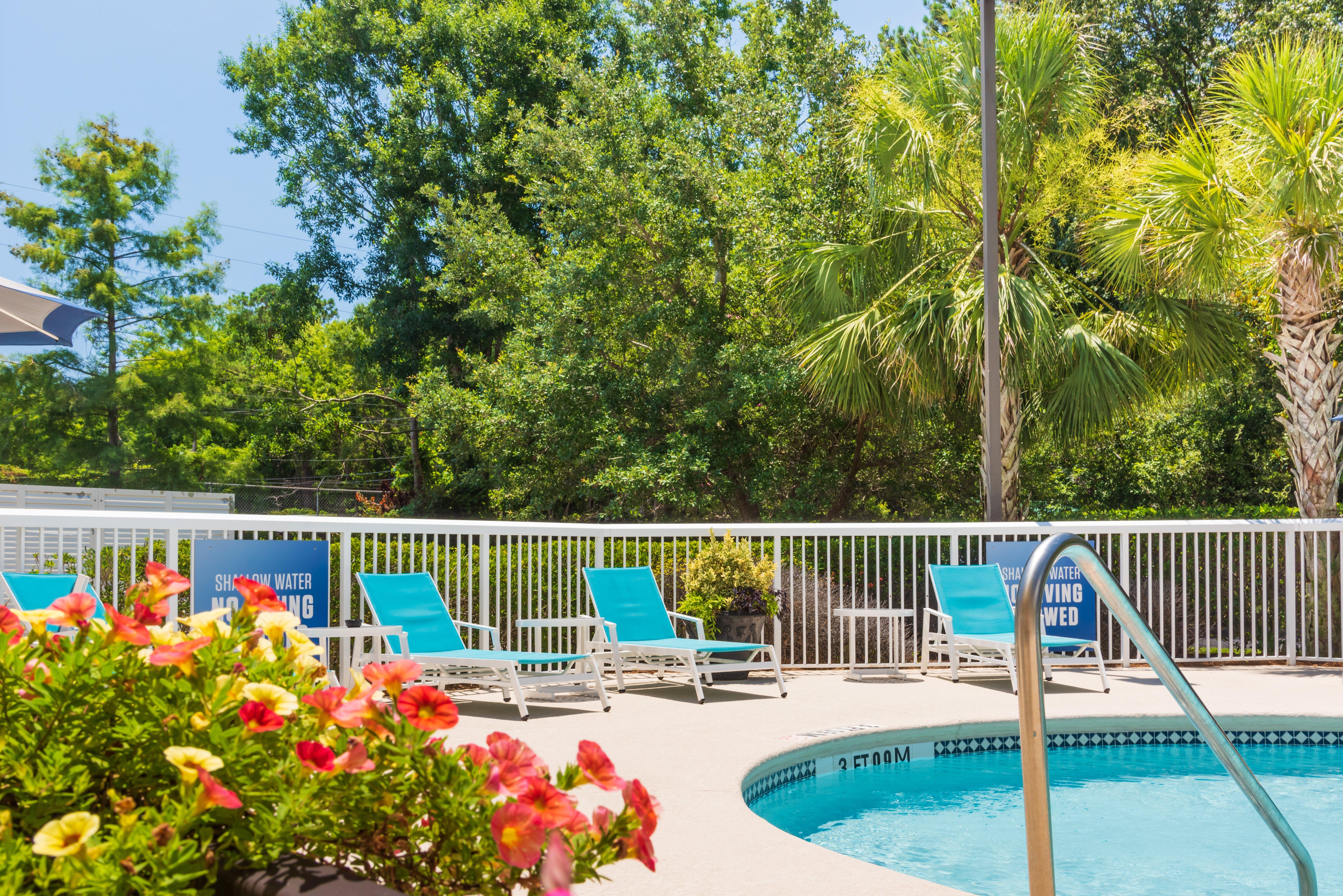 Hotel Express Us Highway 17 & I-526 By Ihg Charleston