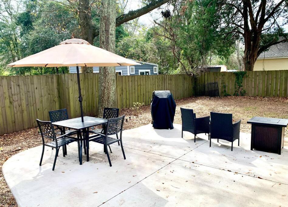 Private Luxury Studio- 10 Mins Downtown And Folly Holiday home Charleston