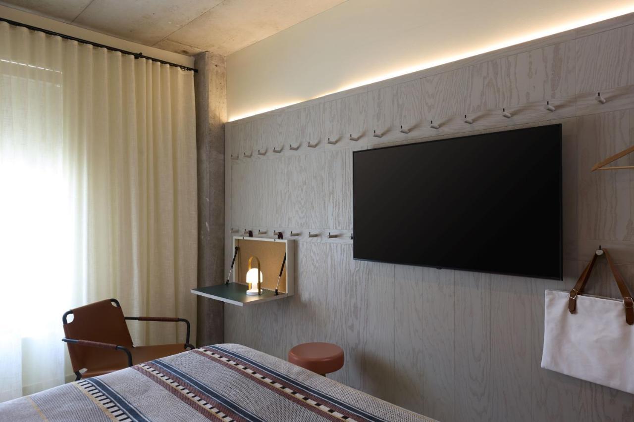 Hotel Moxy Downtown
