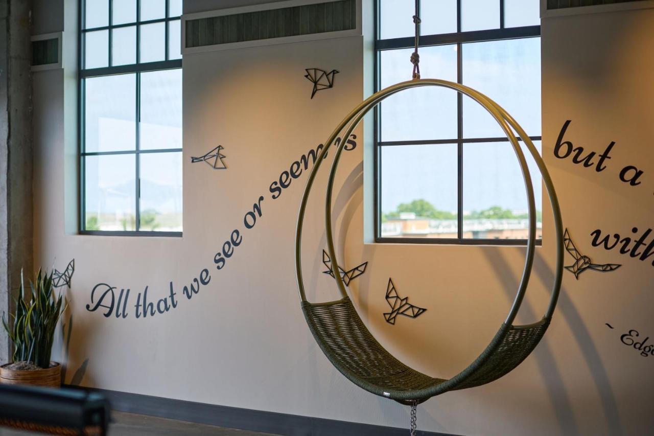 Moxy Downtown 3* Charleston