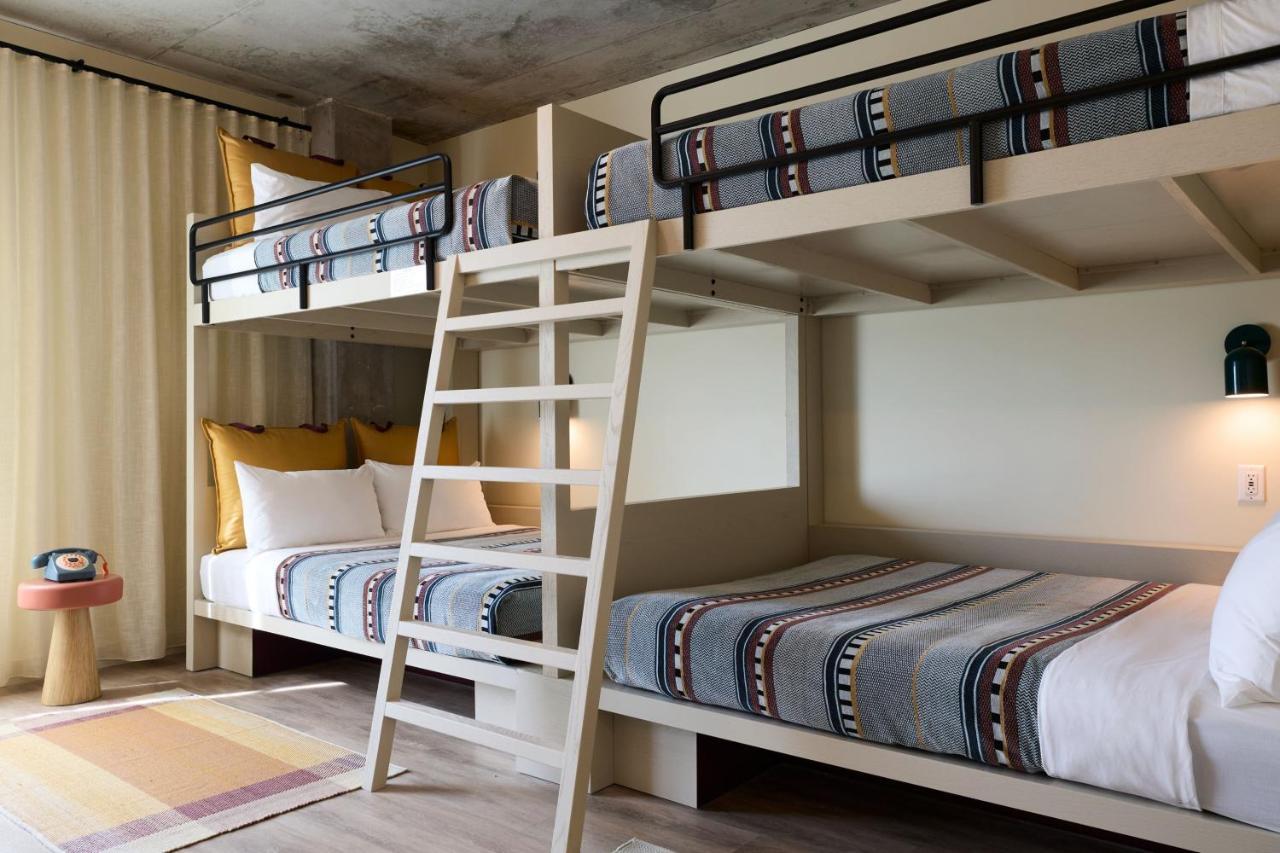 Moxy Downtown 3* Charleston